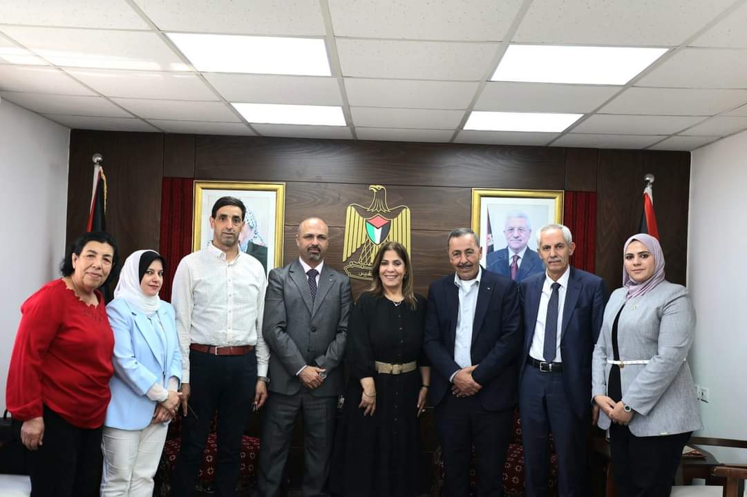 Al-Khalili: We look forward to strengthening the role of women in the contracting sectorالخليلي: نتطلع إلى تعزيز دور النساء في قطاع المقاولات