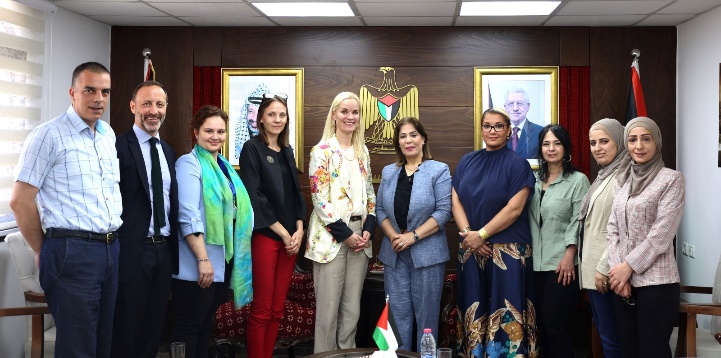  وزيرة شؤون المرأة السيدة منى الخليلي تلتقي السيدة كارين ليمدال