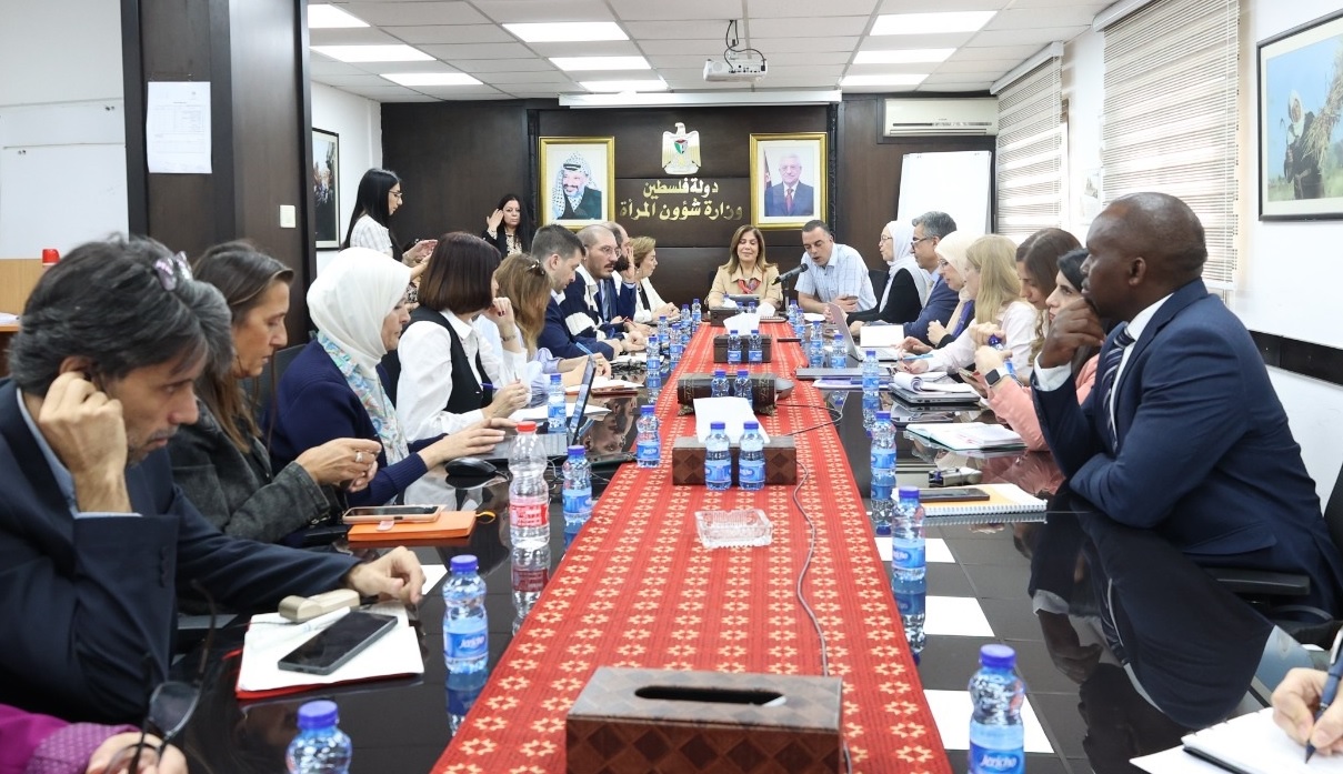 وزارة شؤون المرأة وسكرتاريا تنسيق المساعدات (LACS) يعقدان لقاءً تشاورياً حول تنسيق التدخلات المستقبلية في مجال المساواة وتمكين النساء