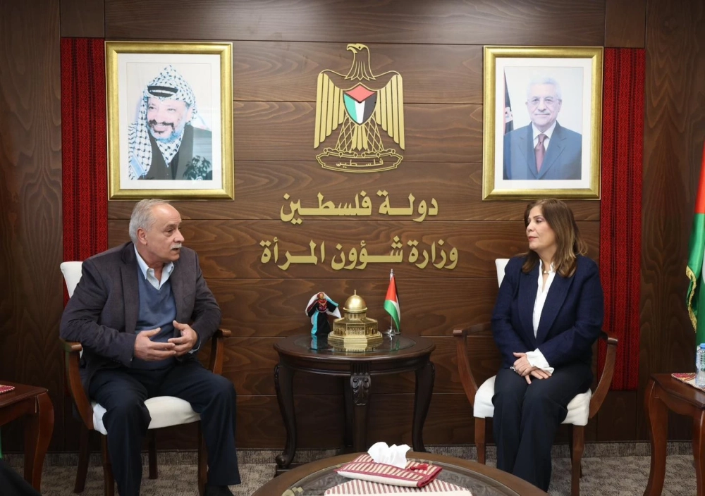 وزيرة شؤون المرأة تلتقي سرية رام الله الأولى لبحث سبل التعاون المشترك